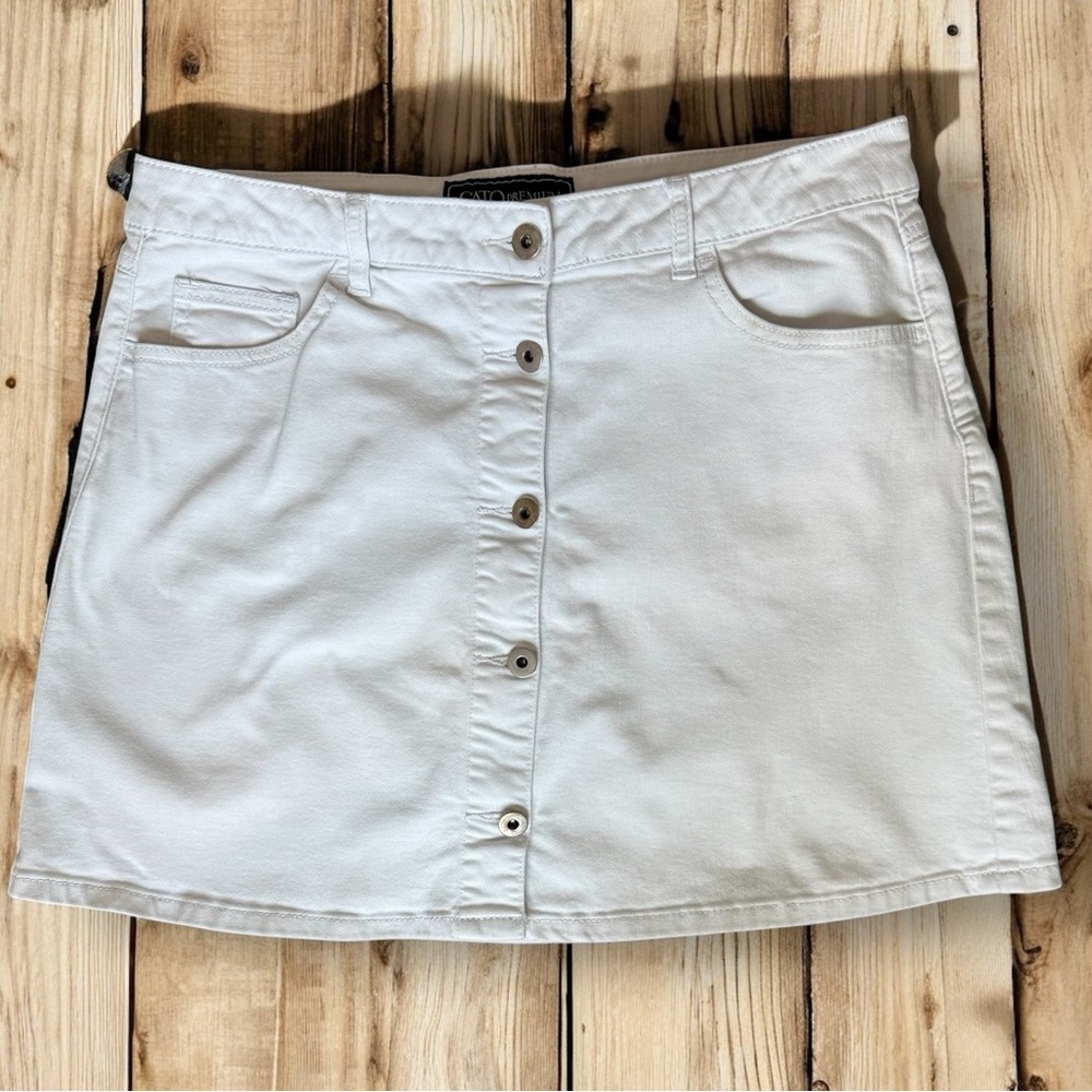 “Cato White Button-Front Denim Mini Skirt | Size [12] | Summer Casual Y2K Style”